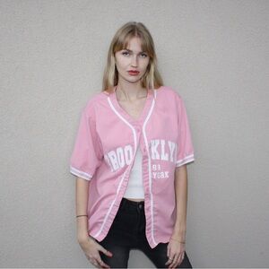 Cute pink Brooklyn baseball jersey size Medium from SHEIN! Makes outfit sporty!